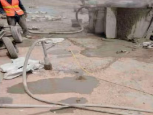 慈溪水泥混凝土路面板底注浆技术 路面脱空注浆整治方案